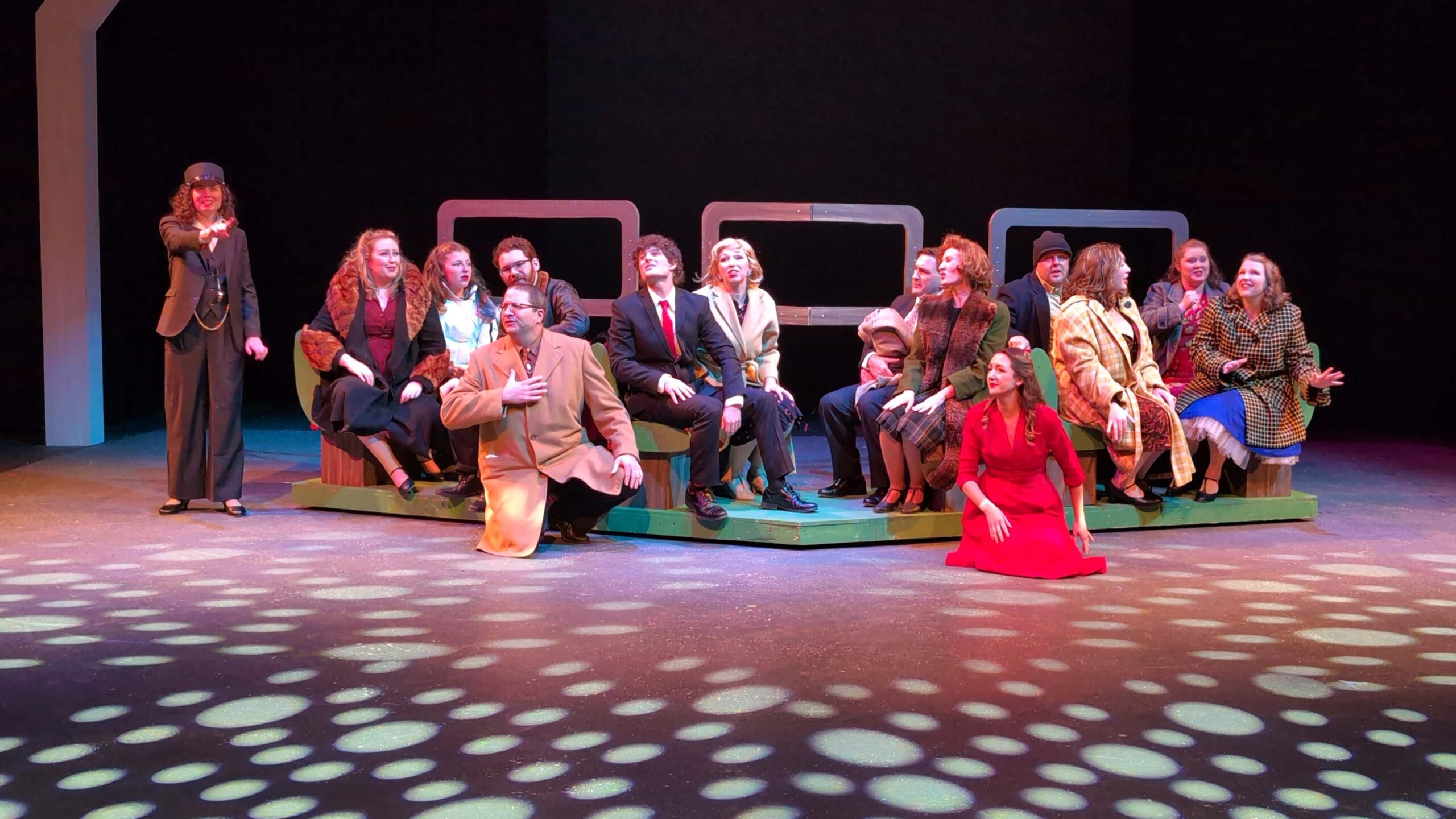 Theatre Lawrence's nostalgic 'White Christmas' has 'a moment for